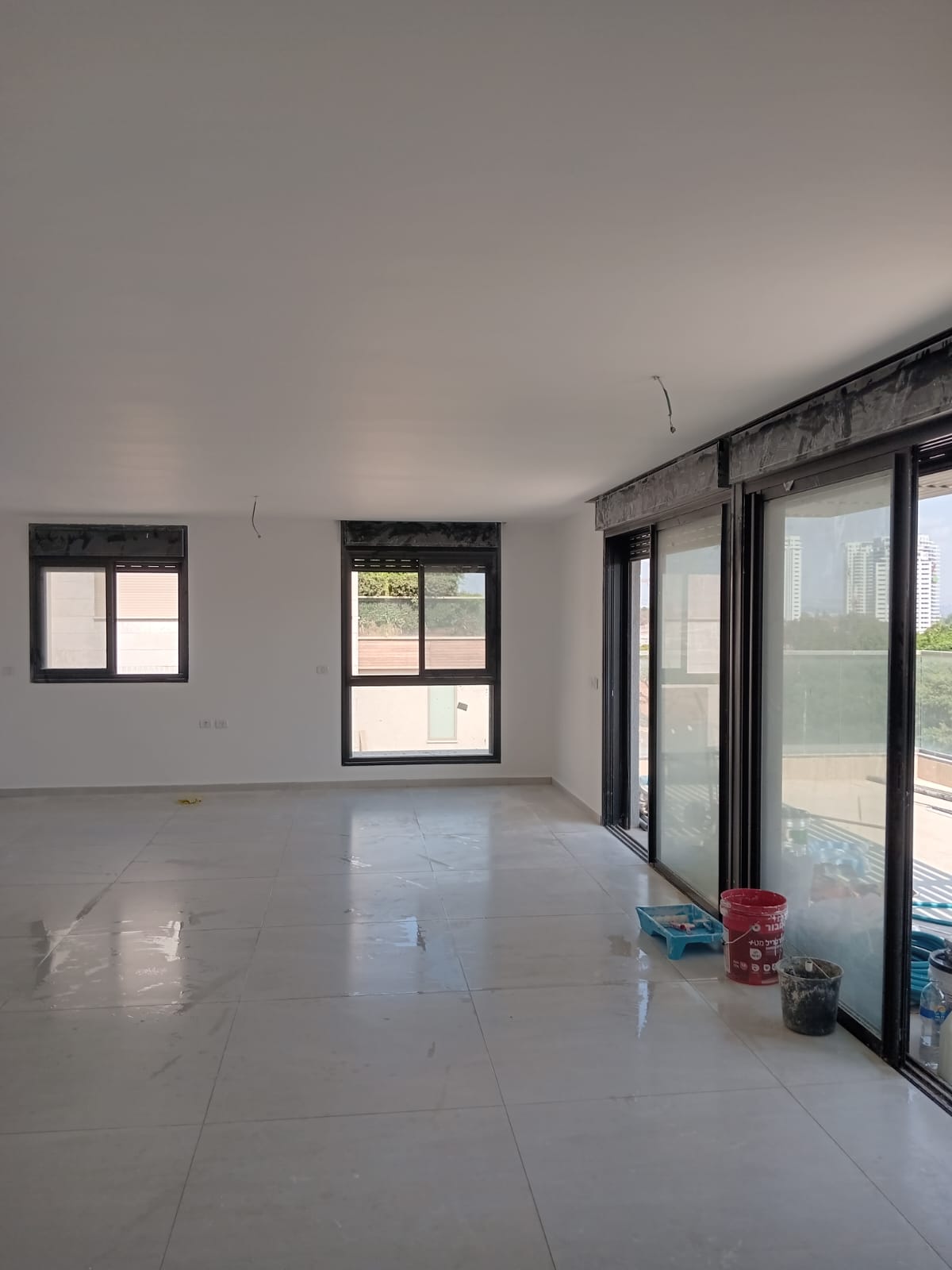 סלון לאחר שיפוץ